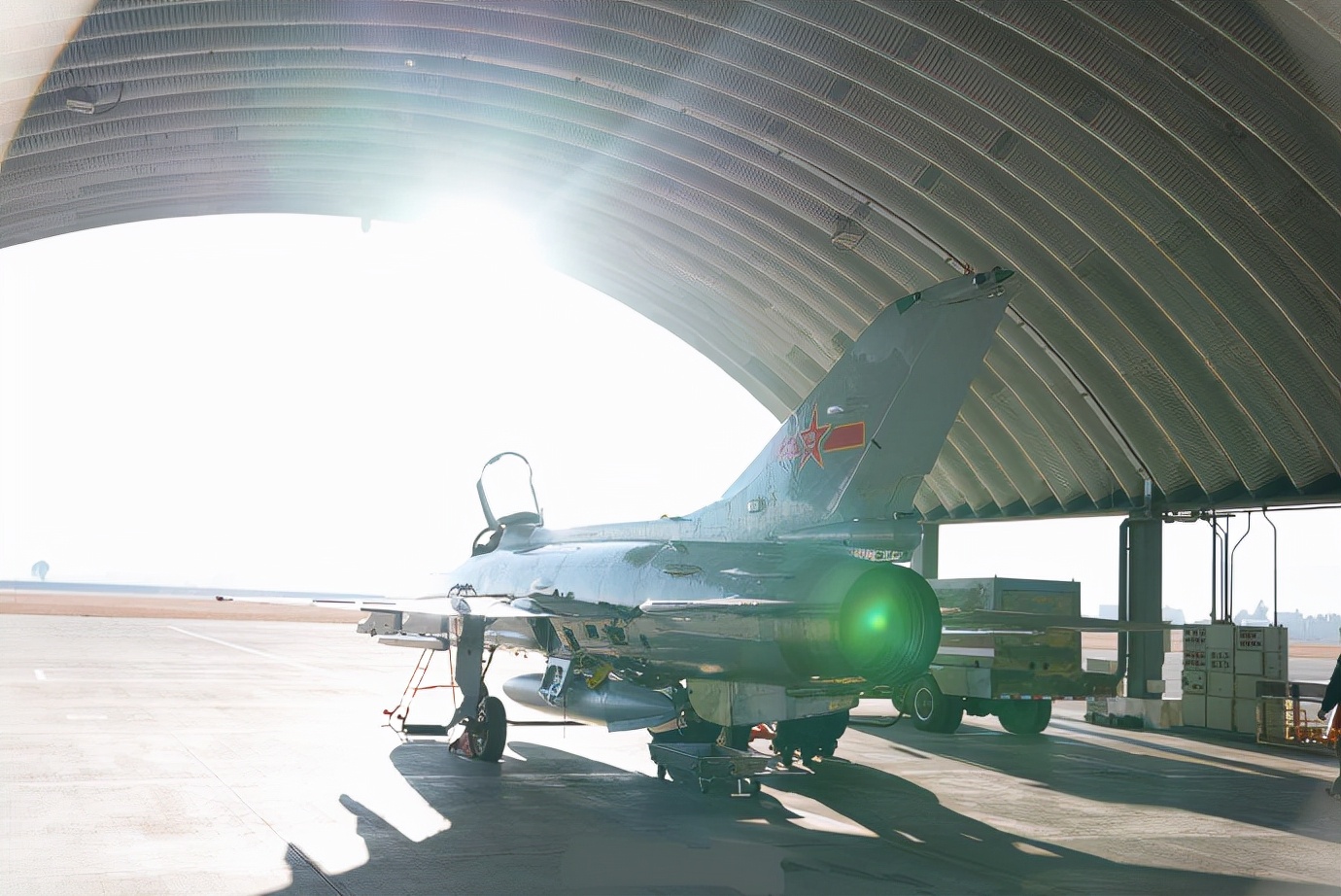 12�ܼ�7������꣬3�ܱ��������ӣ��й��վ�����10���ü�7�Ȼ�װ