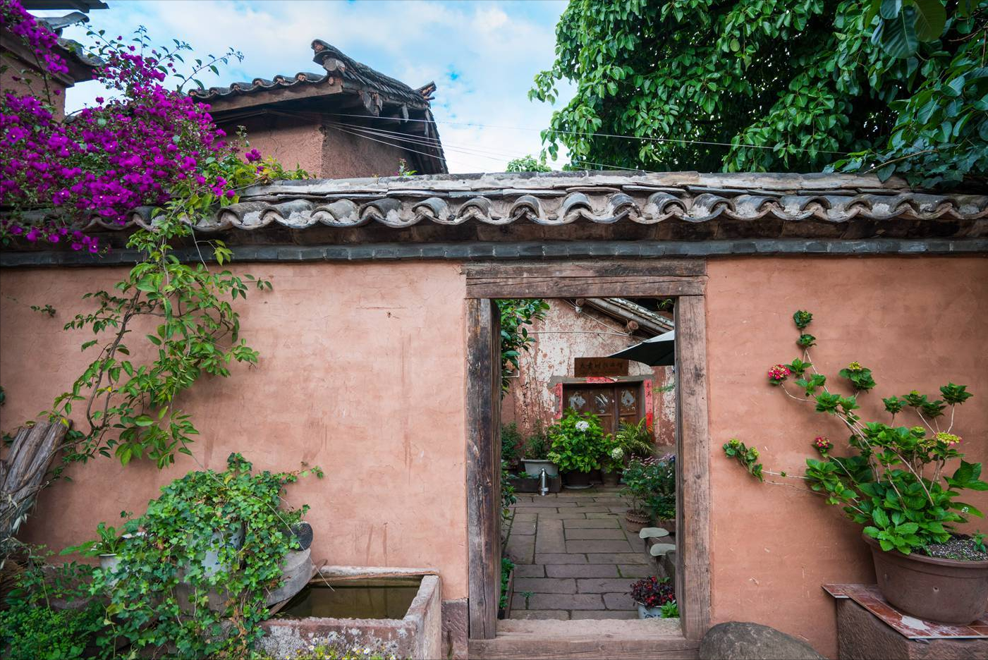 夯土房建造现代夯土墙做法