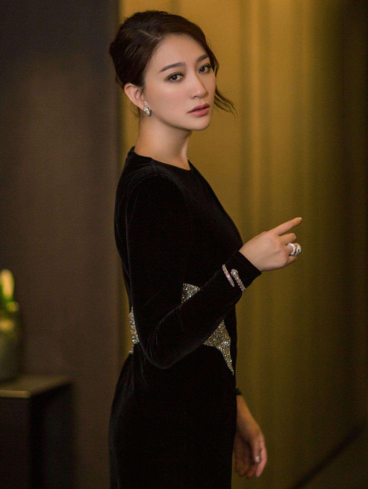 长相“端方”的女演员，我只服这9位！这气质85后小花根本比不了