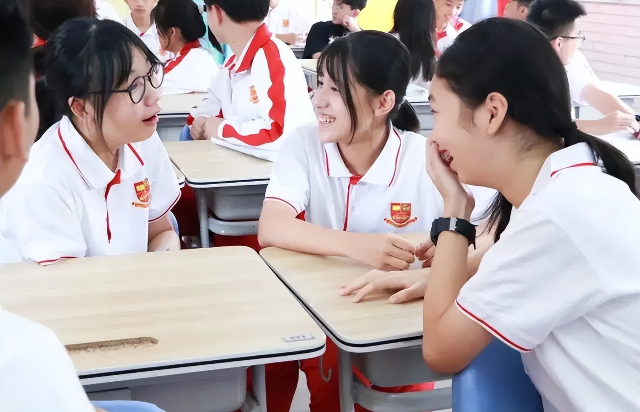 “民转公”大致敲定，民办学校老师面临就业难题，官方给指出方向