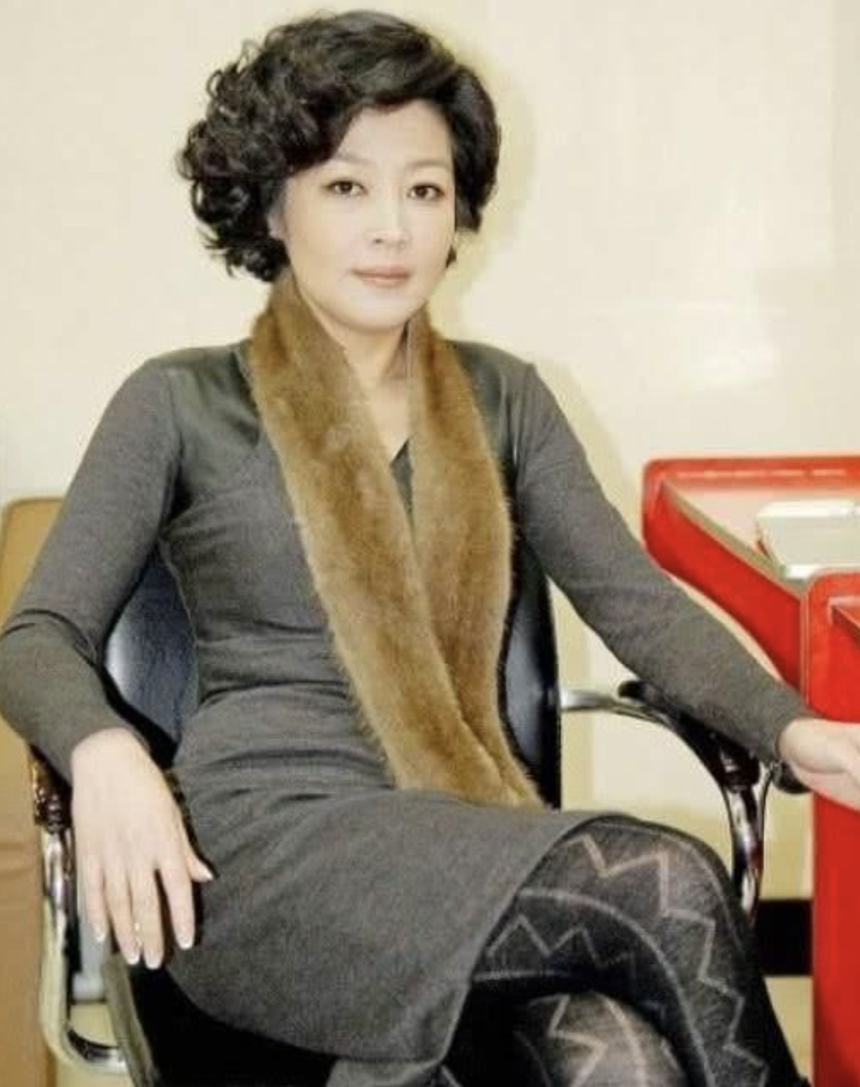 哈文：李咏病逝4年不改嫁，坚持赡养婆婆，我永远都是李家的人