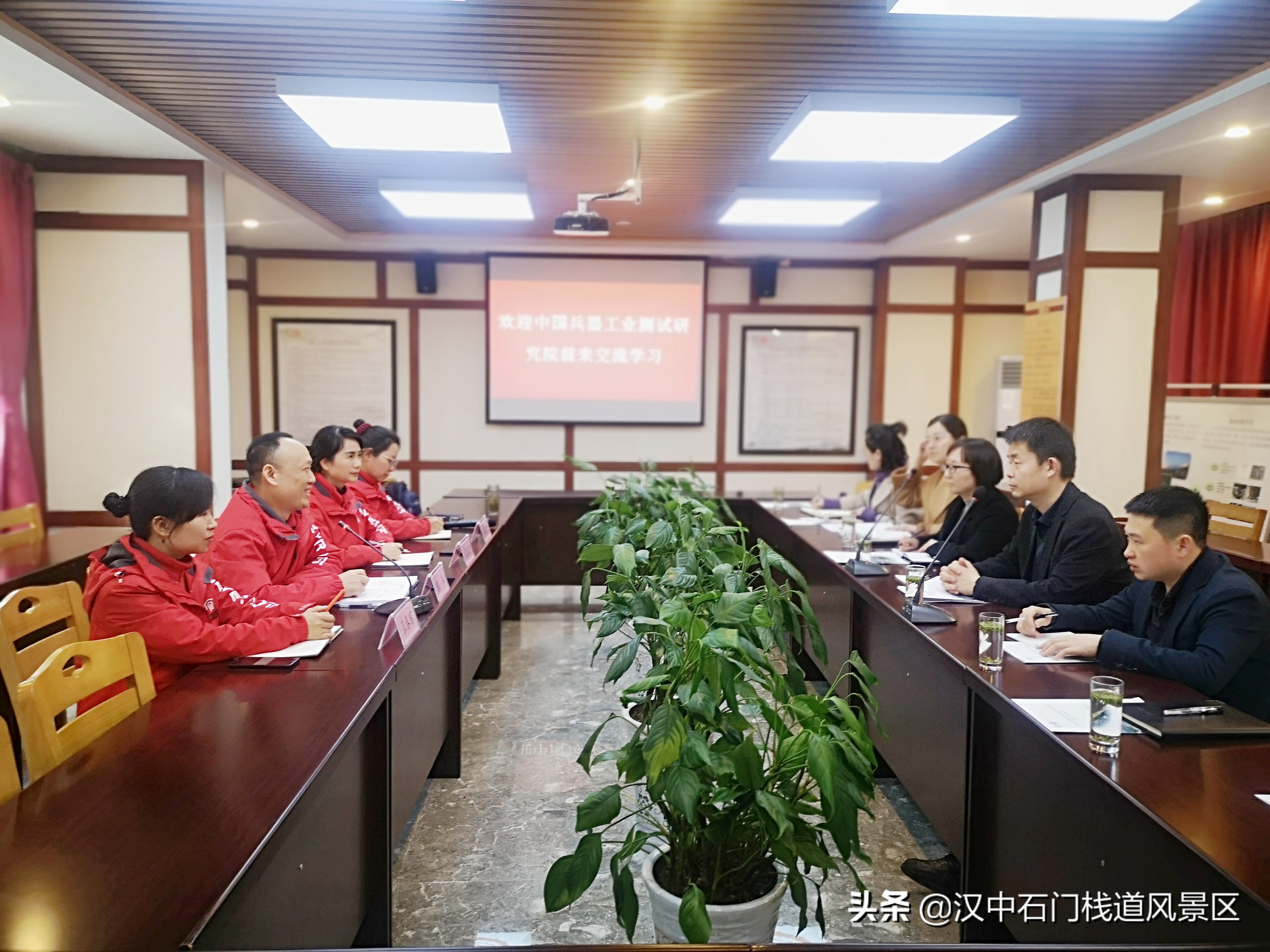 多家企业到石门栈道学习质量管理