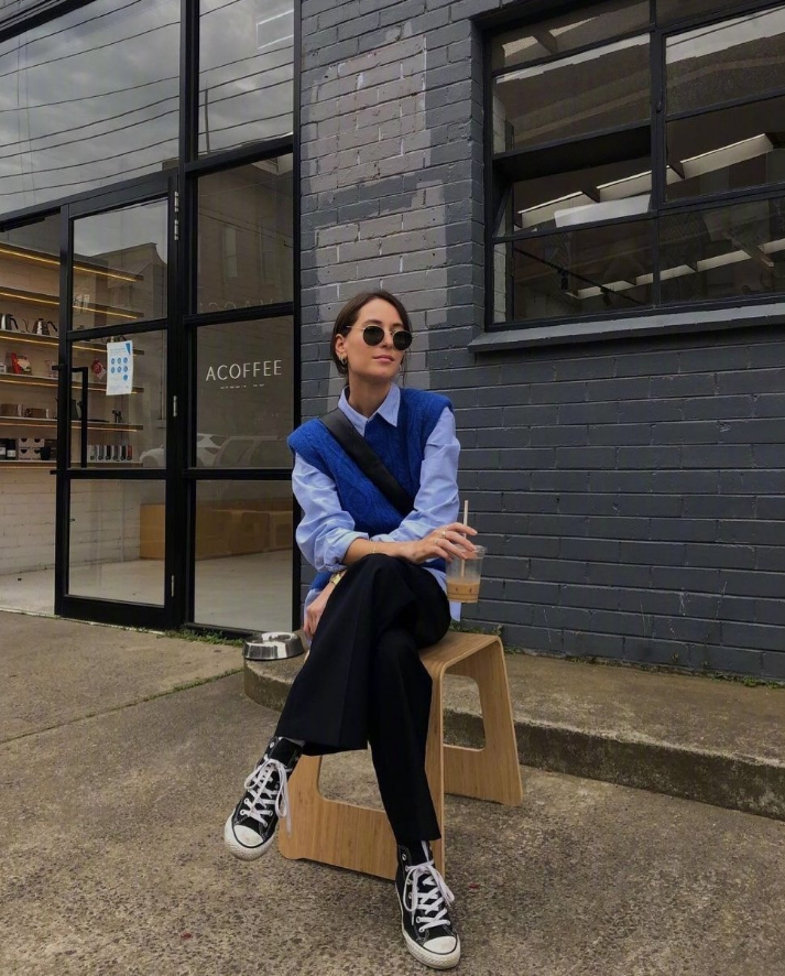 墨尔本博主Jessica Alizzi小个子女生穿搭风格 时髦随性的时尚feel