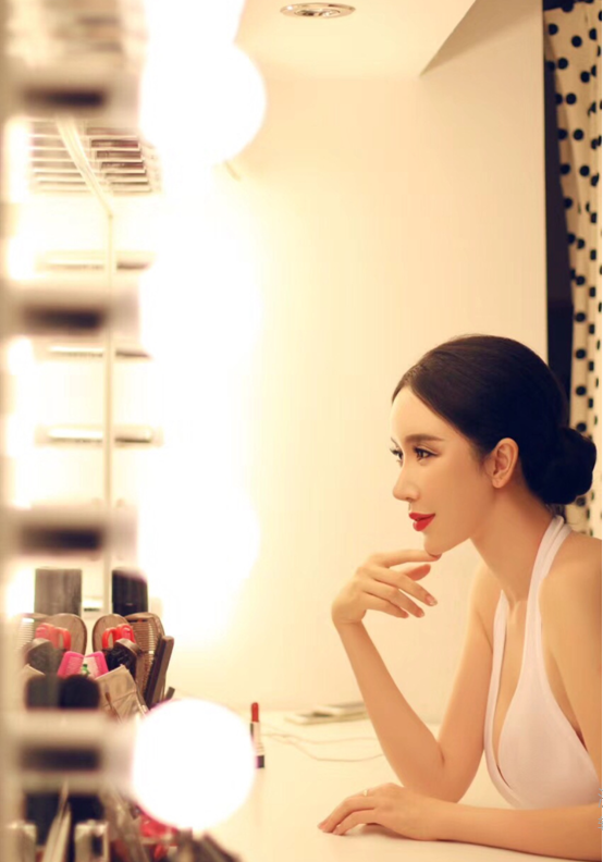 金炫彤主演的电影《天师之路》与您不见不散