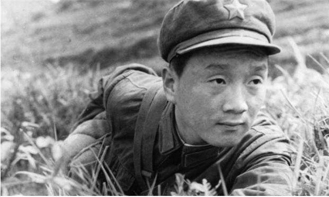 1979年，刚入伍52天的新兵就获一等功，后来升至什么军衔？