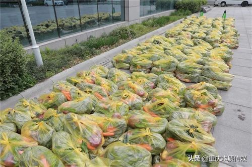 绿叶调配米、面、蔬菜生活物资驰援上海虹口区