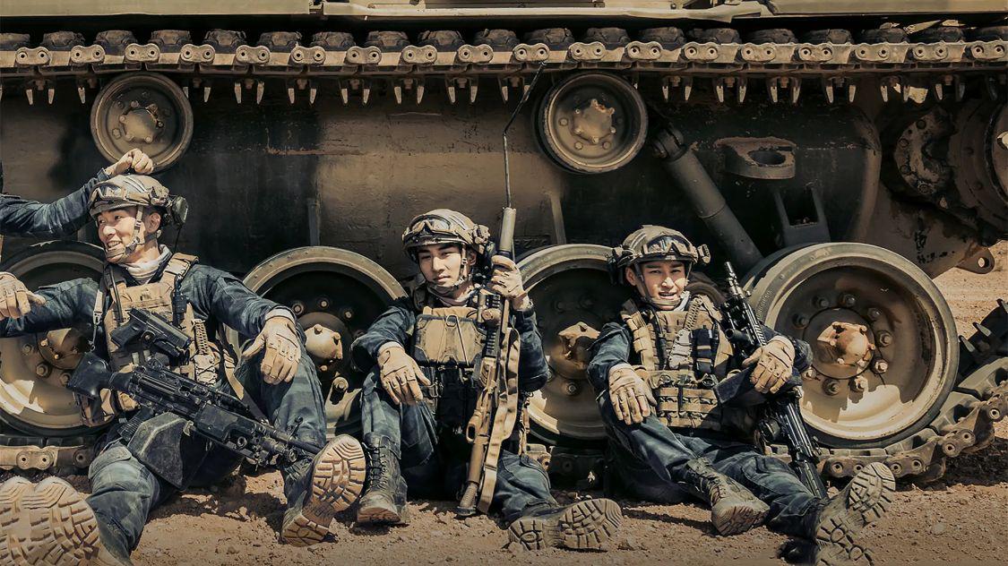 为什么战争片都喜欢削弱军队实力呢？因为完全按照军队拍不好看