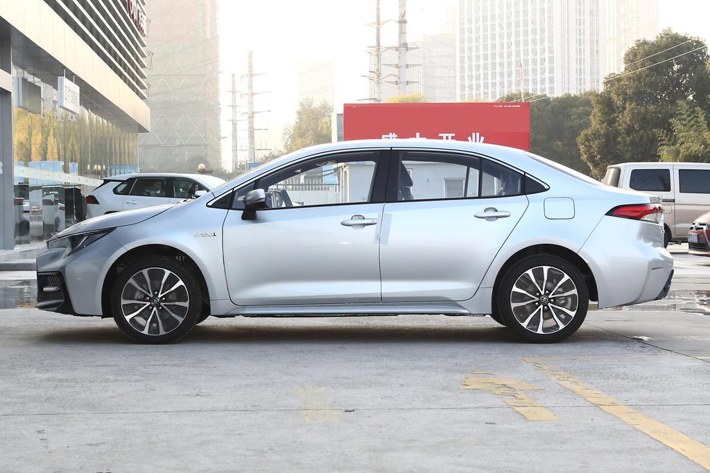 百公里最低油耗4.0L，2022款广汽丰田雷凌，值得购买吗？