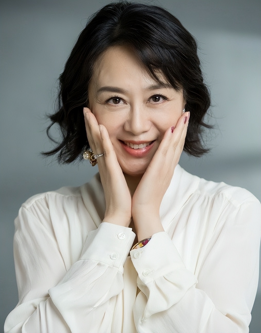 14位贤良的“妈妈专业户”女星，年轻时个顶个是美人坯子