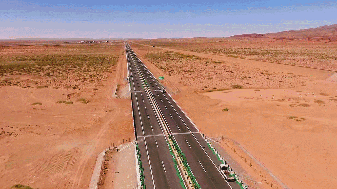 中国最难修建的五条道路，有的修了半个世纪，有的耗资近300亿
