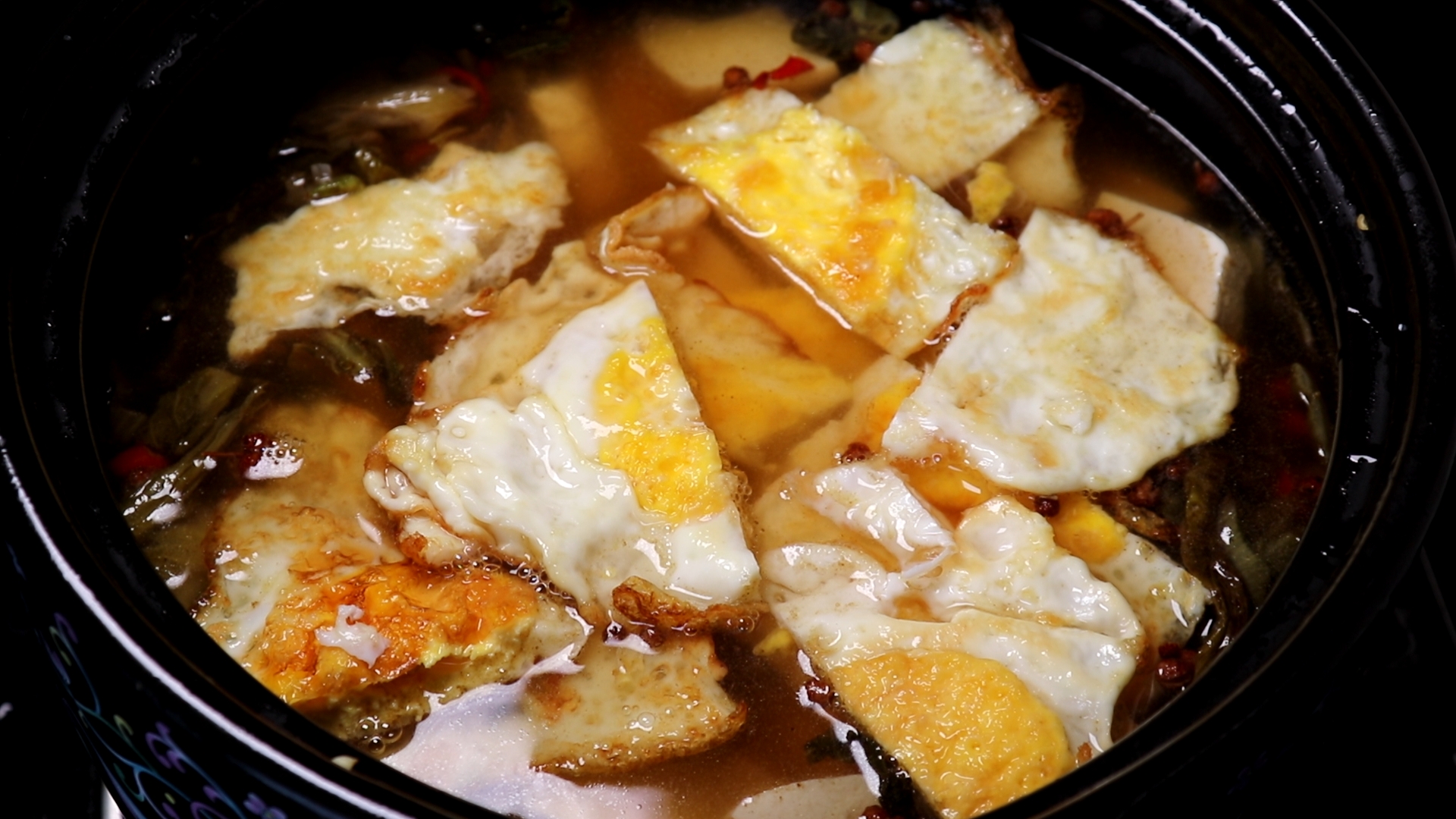 酸菜和鸡蛋真是绝配，头一次见这种做法，天热就吃这道菜，超下饭