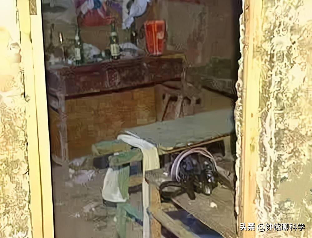 2003年16岁小伙被变态杀手拐回家，靠善良捡回一命，破获17起凶案