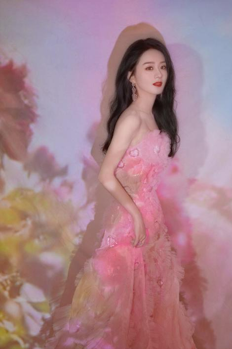 粉色系的女明星