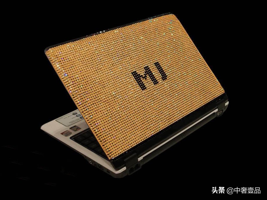 mj的施华洛世奇和钻石镶嵌笔记本