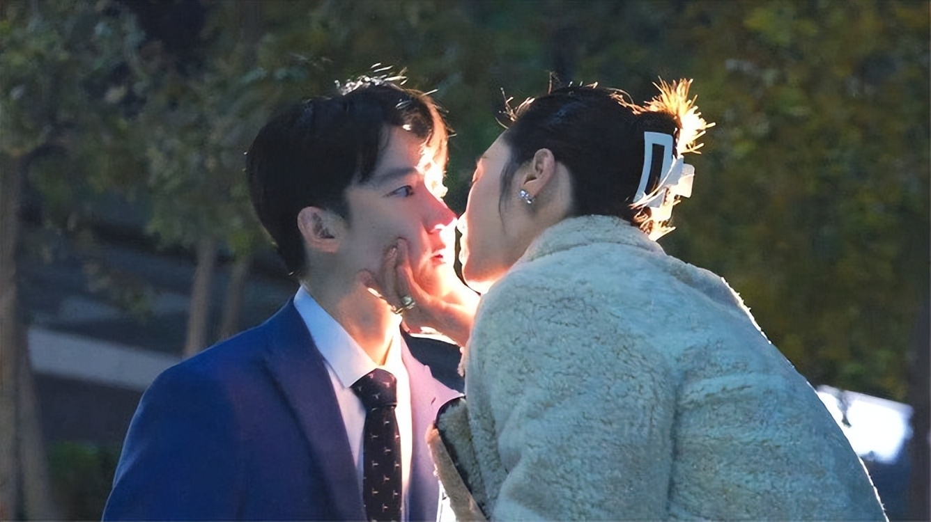 总局收视榜：《娘亲舅大》垫底，靳东《林深见鹿》进不去前五名