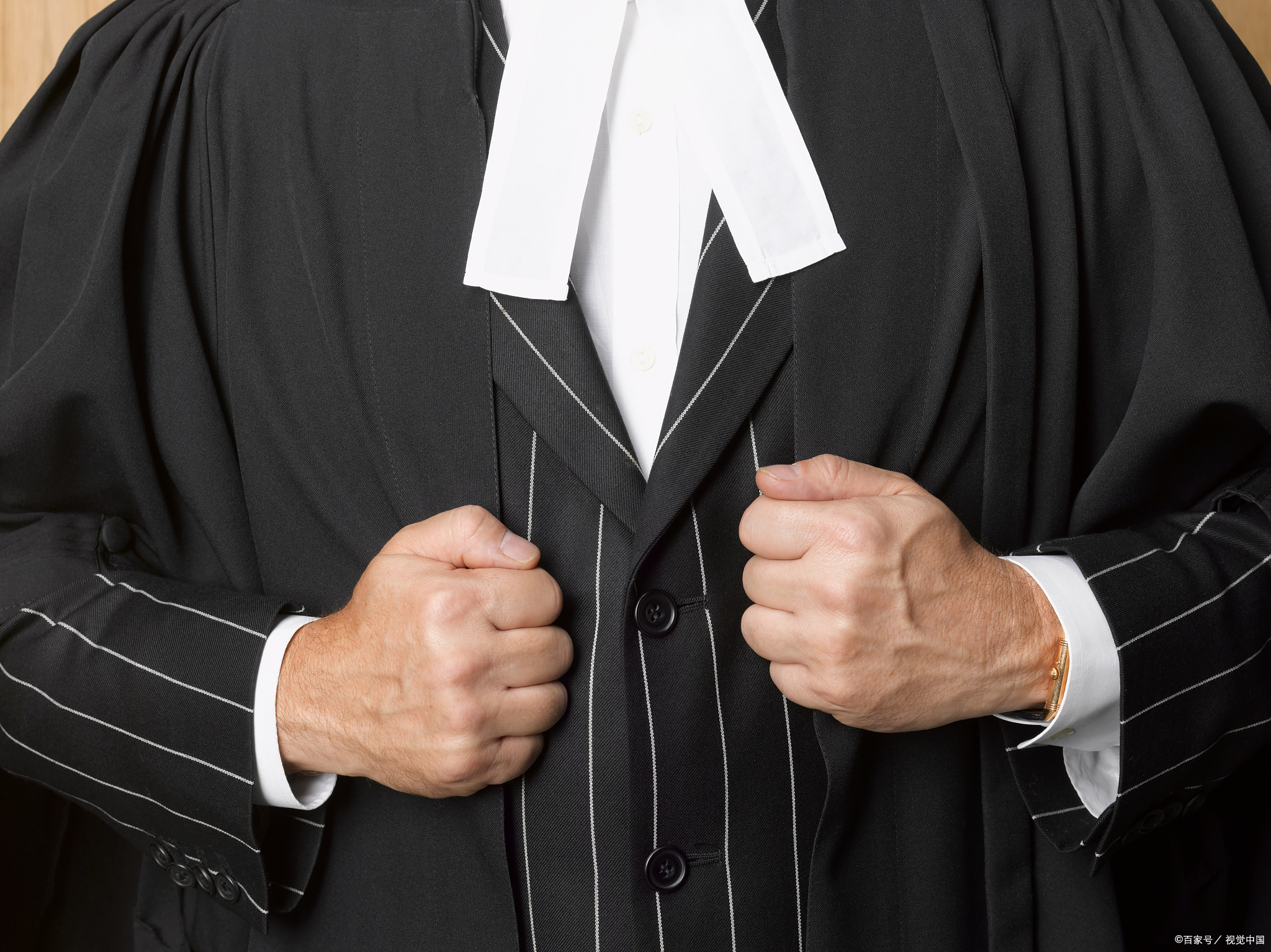 法学专业：读法学，有哪些优势？毕业后法学专业的就业前景如何？