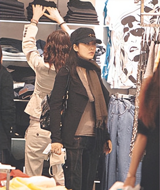 “清纯女神”的唏嘘情史