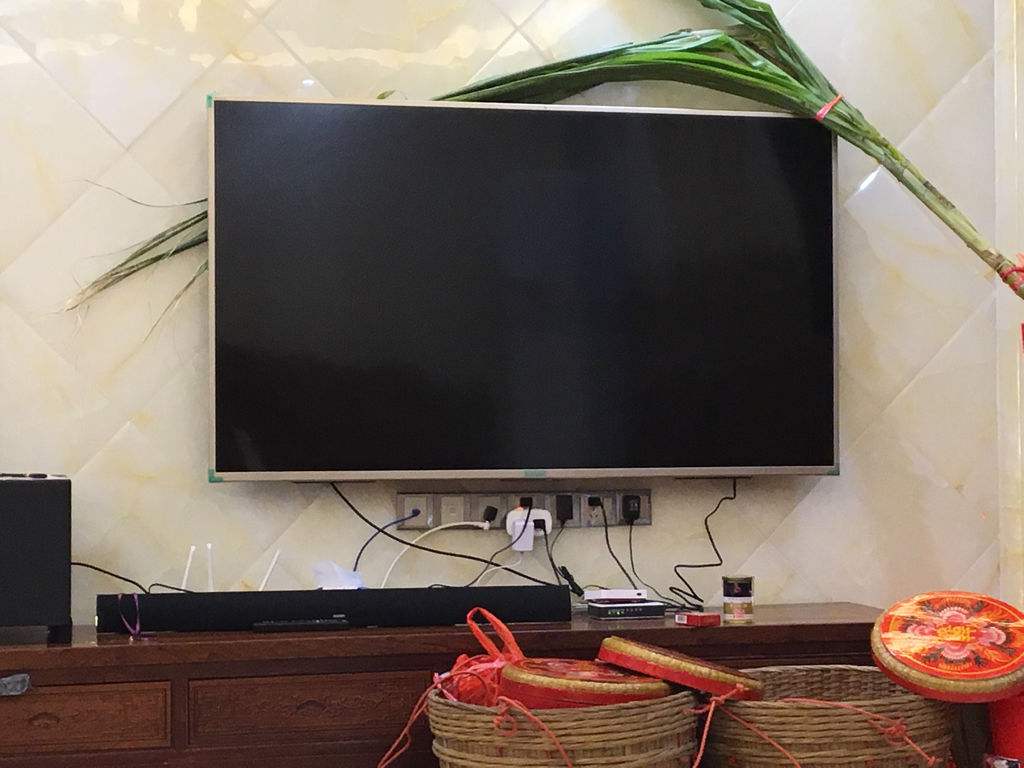 电视黑屏是怎么回事？如何处理这个问题啊？检查一下这三个地方