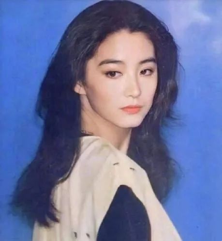 12位年过50的美人今昔颜值对比：有人还敢演丫头，有人整容致脸崩
