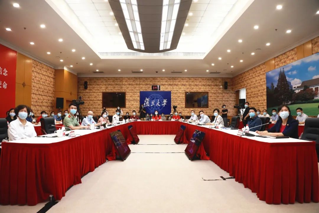 复旦大学新闻系（薪火相传）