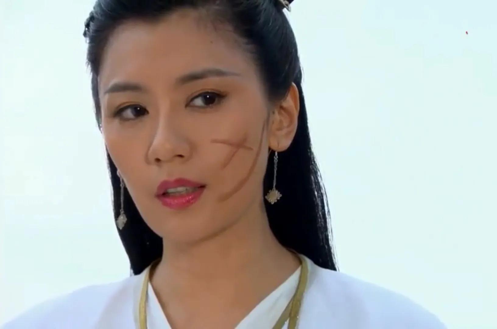 天龙八部名场面，七版李秋水摘面纱，谁容颜绝世，谁让你看了反呕