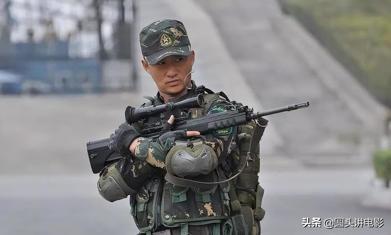 同样是演军人,把肖战、吴京等人放一起,谁比较符合军人气质?