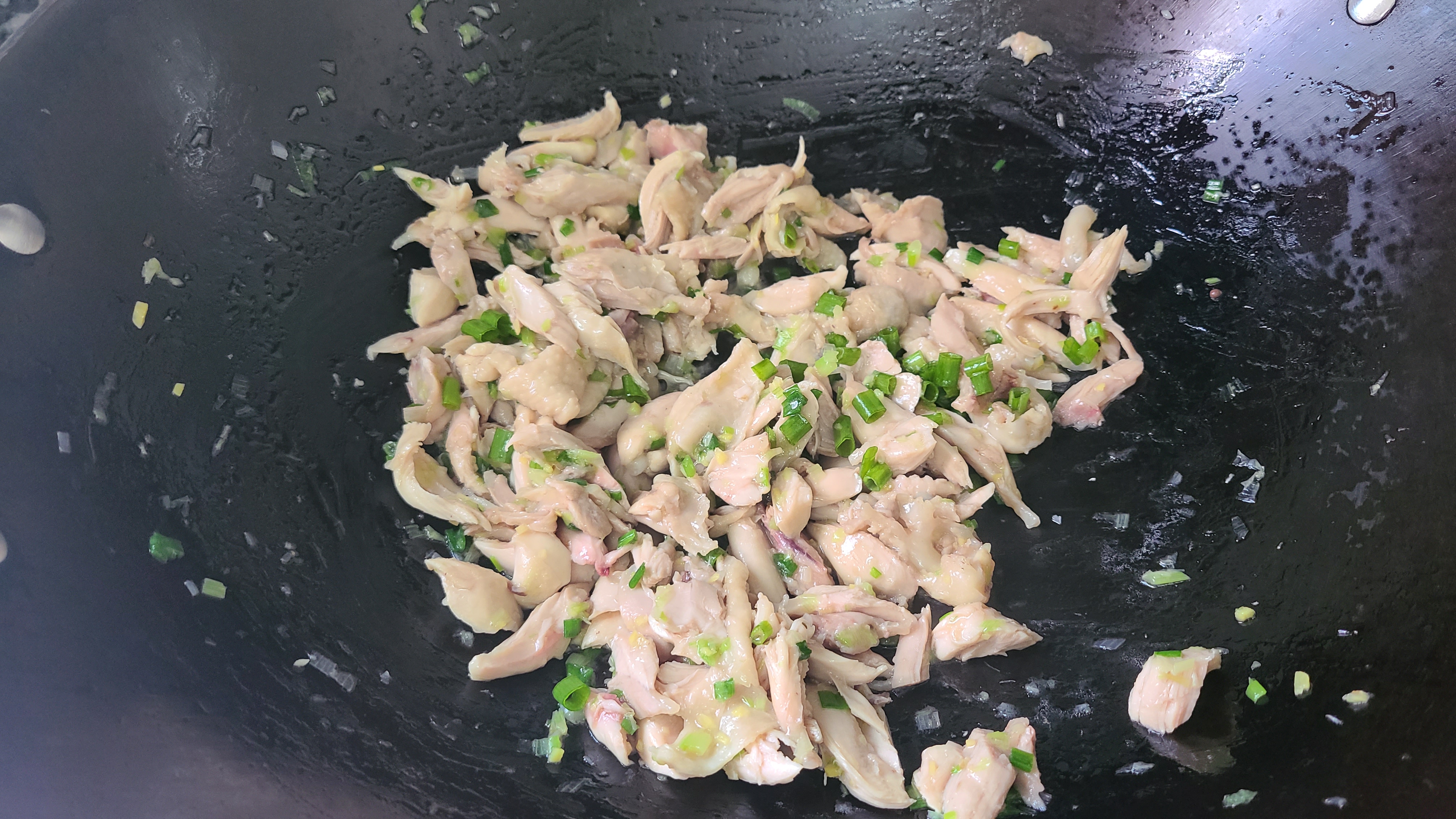 葱油手撕鸡在广东出了名，手把手教你做出来，好吃味美香味浓