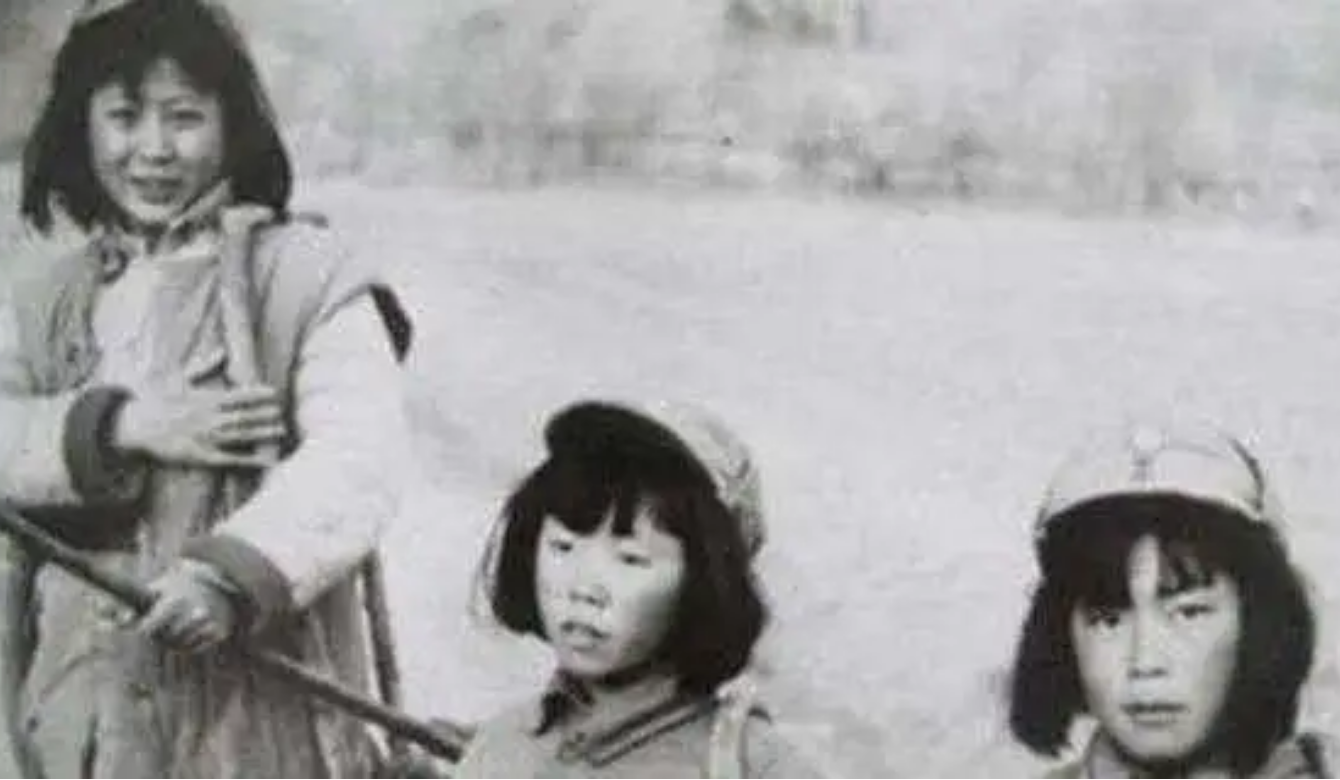 红军团长夫妇战乱分离，54年后妻子在菜摊找到丈夫下落，77岁复合