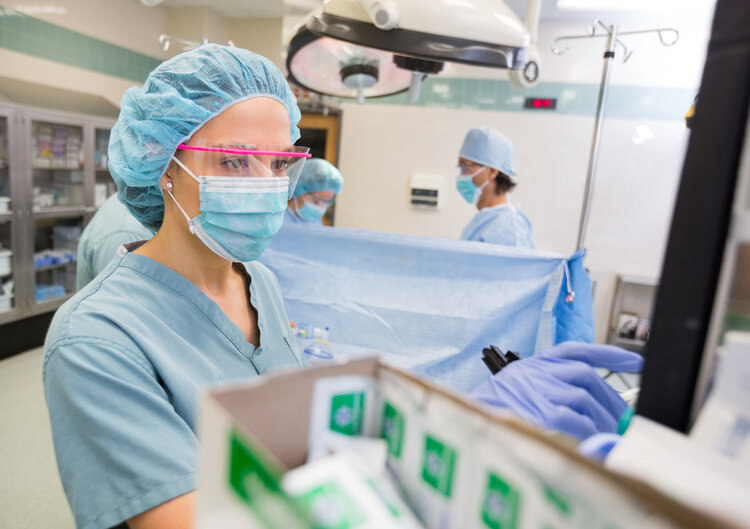 手术中麻醉失效，突然醒来是什么体验？她承受了难以想象的痛苦