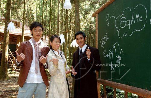 《绿光森林》立威廉发文怒斥自媒体，对方攻击7岁女儿长相太过分