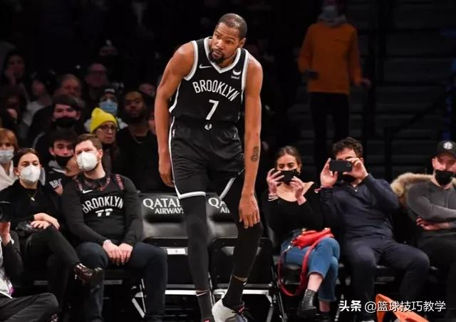 nba最严重的受伤是哪些(杜兰特膝盖被撞伤离场！哈登生涯罚球数冲进历史前十)