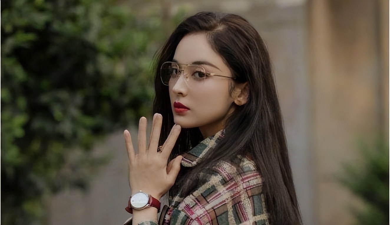 明明很漂亮，却没人追的8位女星，问题出在哪？