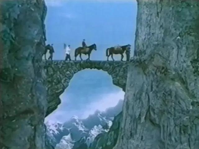 世界电影（0132）苏联电影《水银湖上的魔影》（1956）剧照欣赏