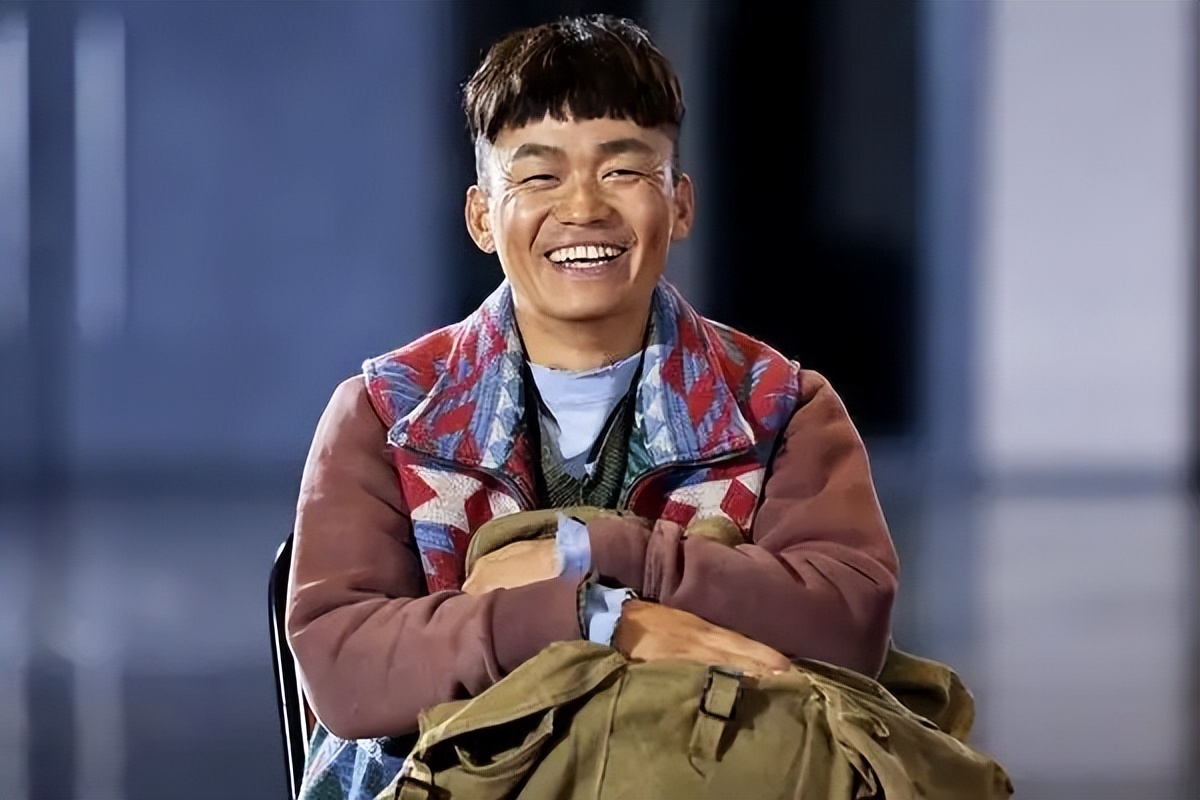 他们真的是同年人吗？他们告诉我们什么叫“同年不同脸”