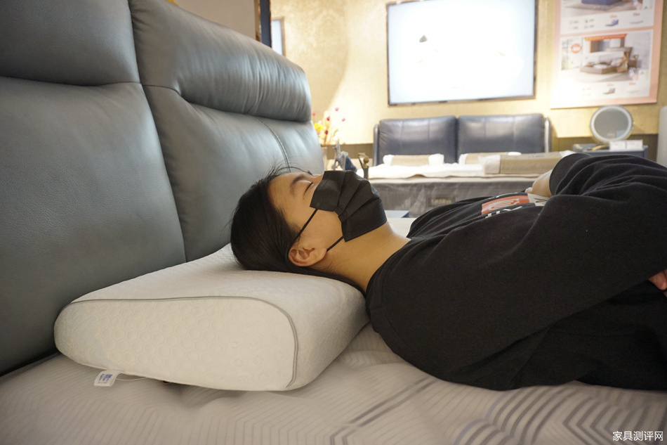 芝华仕AI智眠枕测评：完成度高 实用性强 一款好用的智能产品