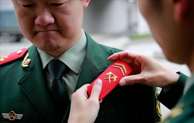 为何老兵说当兵最好是2年、5年、12年，千万不要当8年兵？