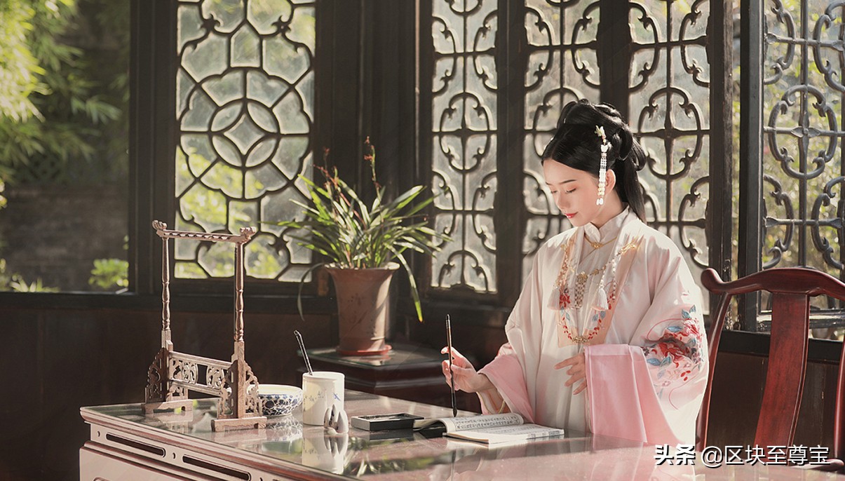 数字货币市场开始调整，比特币抄底未到时机，黄金价格继续下行？