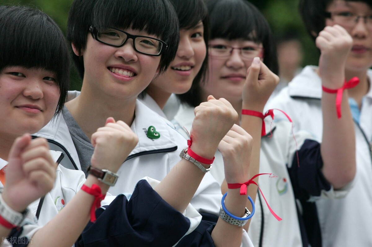 高中采取“登记入学”，符合条件就能读高中？初中生的希望来了