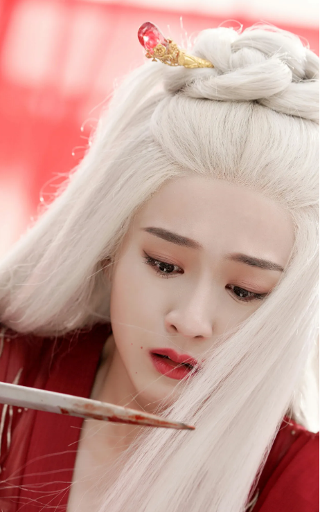 有人资源顶天，有人演技炸裂，95后小花竞争激烈，谁能突出重围？