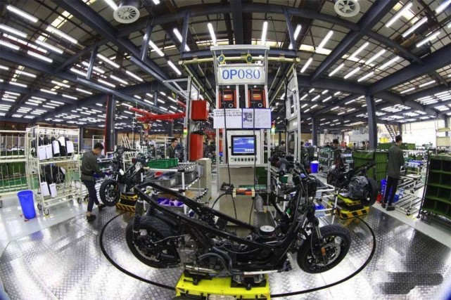 中国制造业几十年，为什么连个摩托车都造不好？