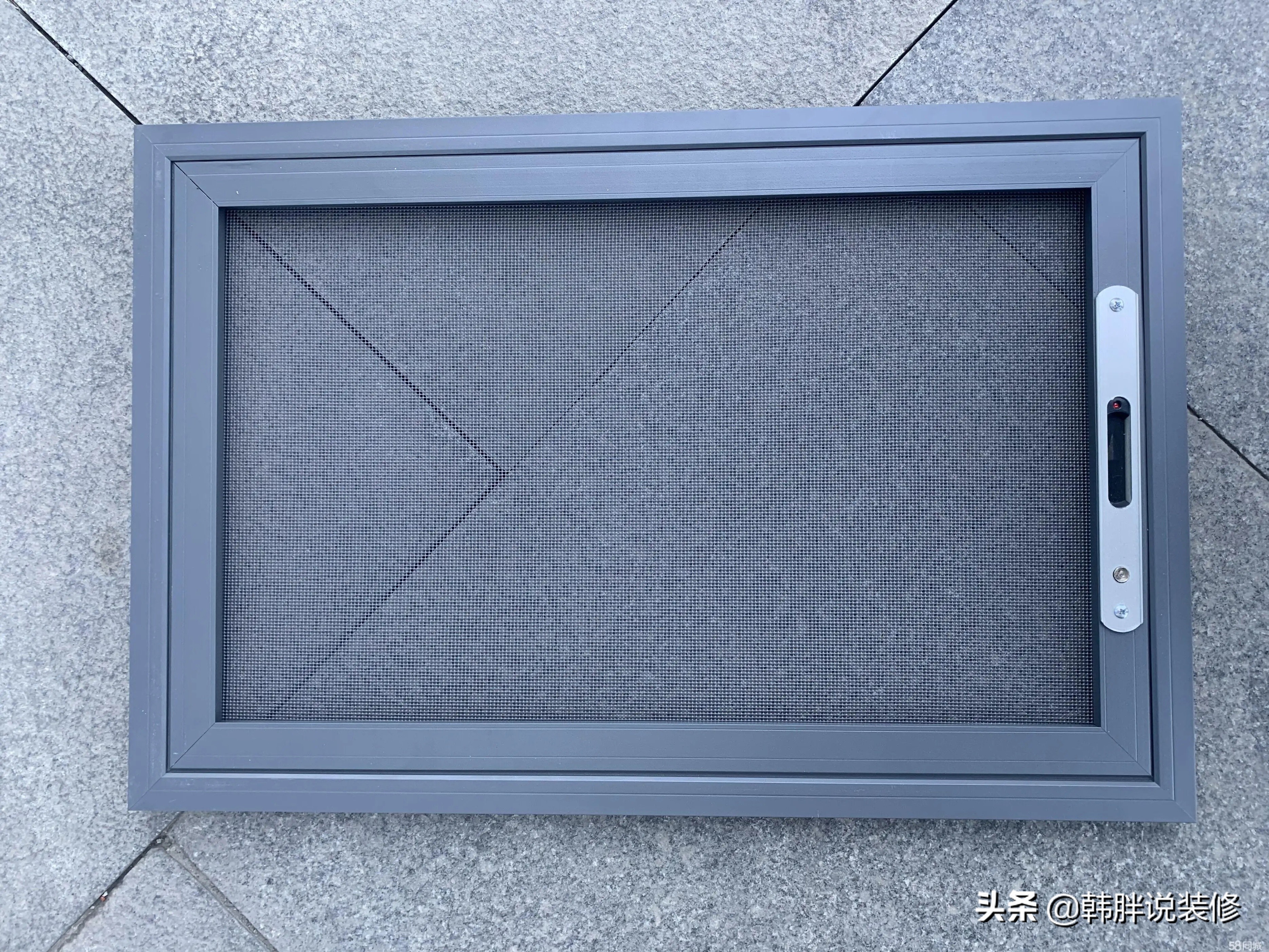 金刚网纱窗到底好不好用?用了1个月就后悔了,好想把它拆下来