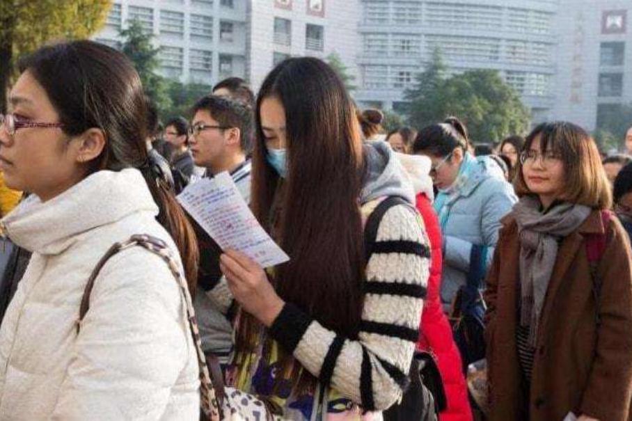 公务员热门专业，新高考模式下“选科”有讲究，5类专业缺口大