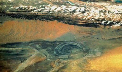 新疆罗布泊双鱼玉佩事件：无解的可能性远远大于消息被封锁的可能性