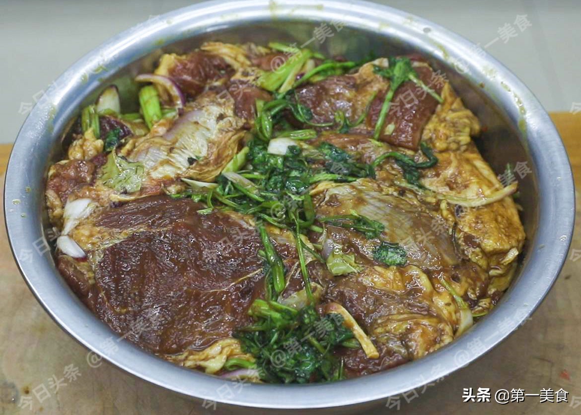 过年不用忙，4道菜提前准备好，来客随便切一下，上桌就是大菜