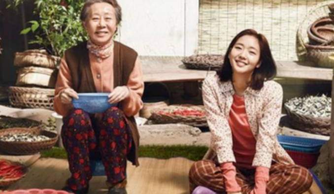 “生二胎”和“不生二胎”的家庭，20年后，各方面的差距不止一点