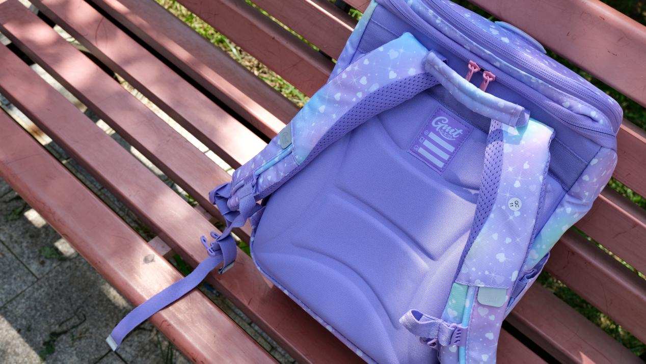 超轻自重、科学背负，陪伴孩子每一天，GMT for Kids小学生护脊书包