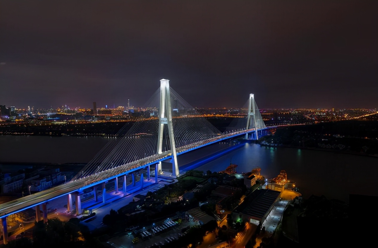 这些美轮美奂的全球城市夜景，可持续很久很久……