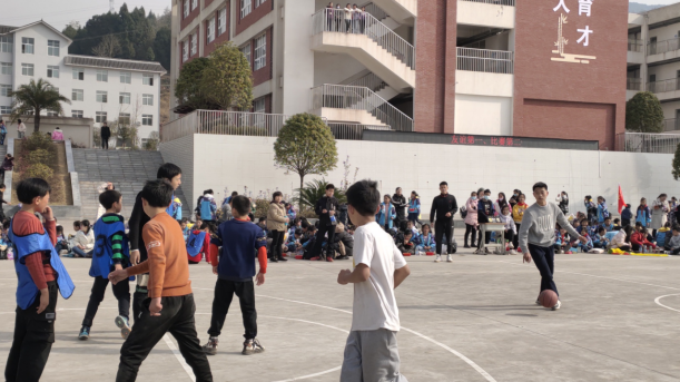 南江县正直小学：五项举措加强体育锻炼提升学生体能