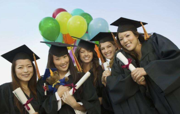 清华更换“掌门人”，性格果敢履历不凡，或许能改变人才外流情况