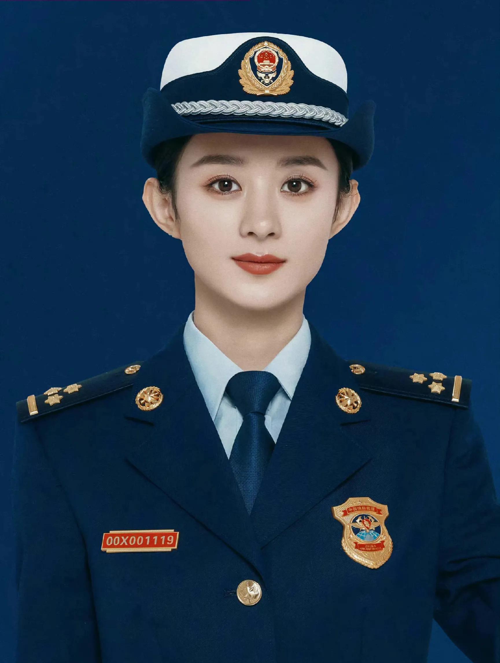 女艺人制服大PK，你最喜欢谁？